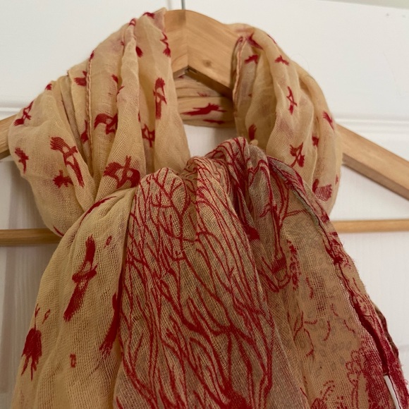 Boho | Red Bird Deer Scarf - Picture 4 of 10